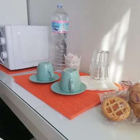 Agrume ベッド・アンド・ブレックファスト 4*